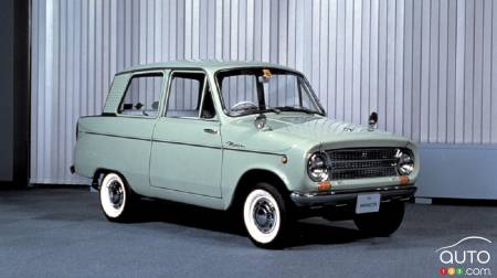 Classiques oubliés : la Mitsubishi Minica… ou la tondeuse sur quatre roues